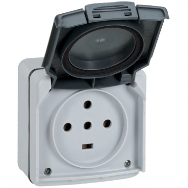 Prise saillie �tanche 3P+N+T 20A � volet Legrand Plexo Gris