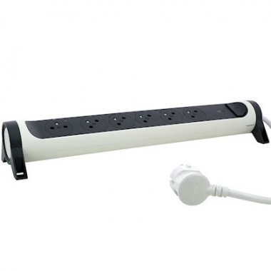 Bloc multiprise - 6 x 2P+T - Parafoudre - 1.5 M�tre - Blanc / Noir - Legrand 049419