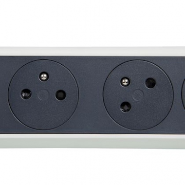 Bloc multiprise - 3 x 2P+T - Rotatif - 1.5 M�tre - Blanc / Noir - Legrand 049442