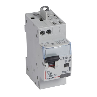 Disjoncteur diff�rentiel 25A 4.5Ka 300mA Type AC bipolaire Legrand DX3 vis-auto