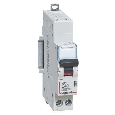 Disjoncteur 40A 6kA courbe C phase neutre Legrand DX3 auto