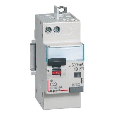 Disjoncteur diff�rentiel DX� - 20A - Courbe C - 300mA - 2 Poles - Type AC - Vis / Auto - 6ka